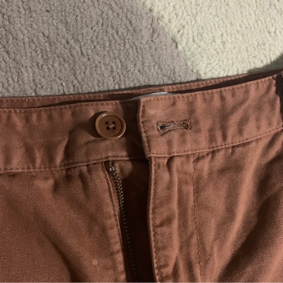 ARITZIA Sunday Best brown shorts size 8 - Picture 4 of 8
